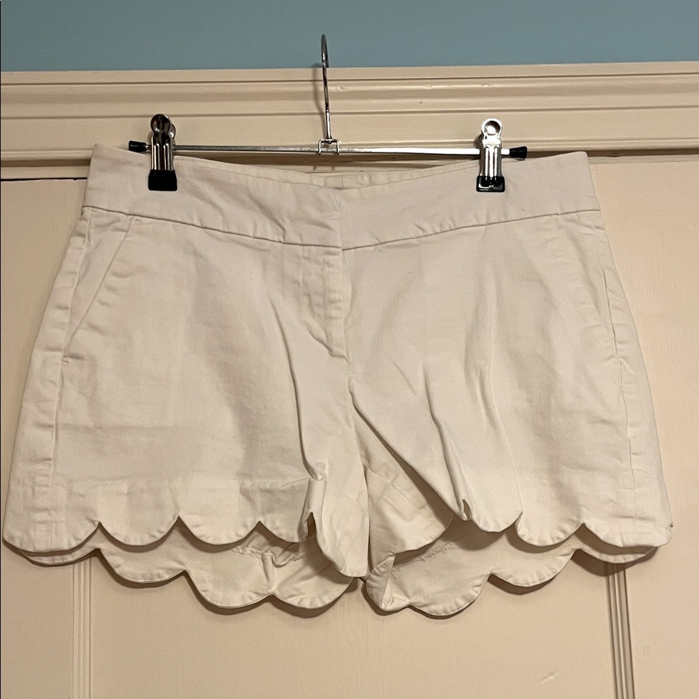 Crown & Ivy white scalloped shorts